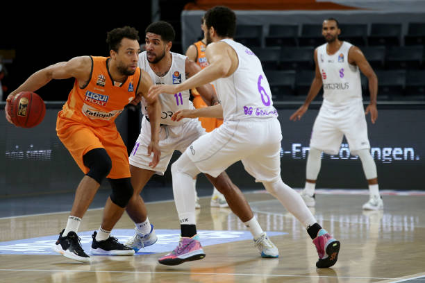 也是她给予 也是她给予