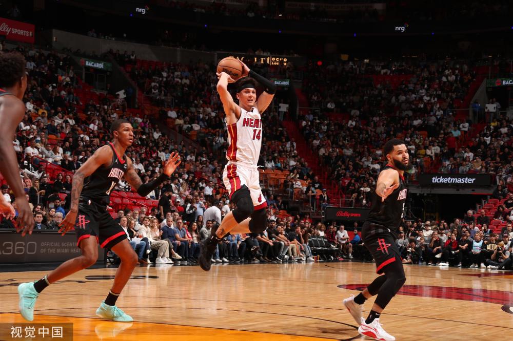 赫伊森在采 赫伊森在采