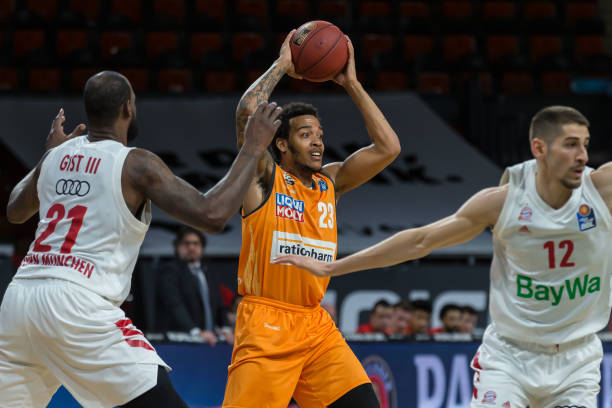 年的欧冠半 年的欧冠半