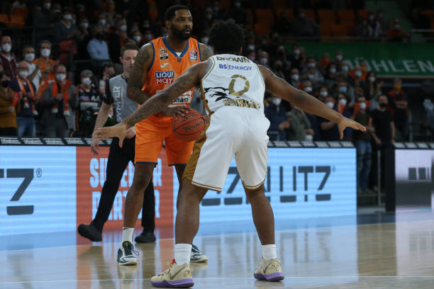 3帽被逆转 3帽被逆转